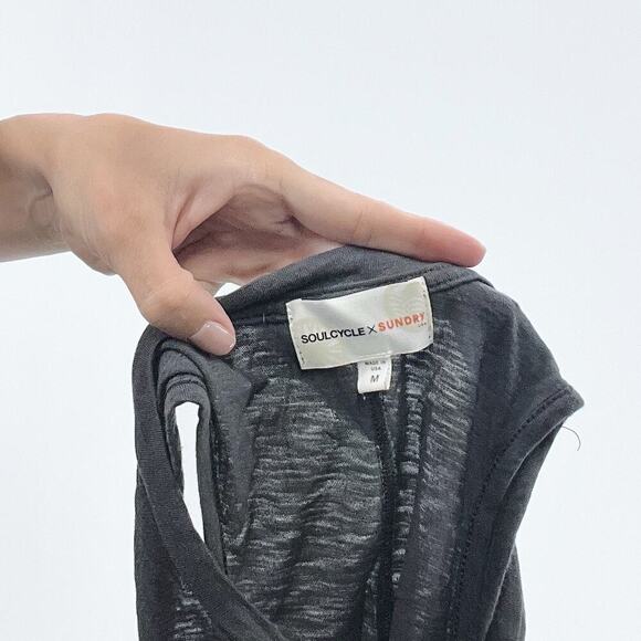 SoulCycle x Sundry Gray Sleeveless Tank Top Size Medium - Picture 3 of 3